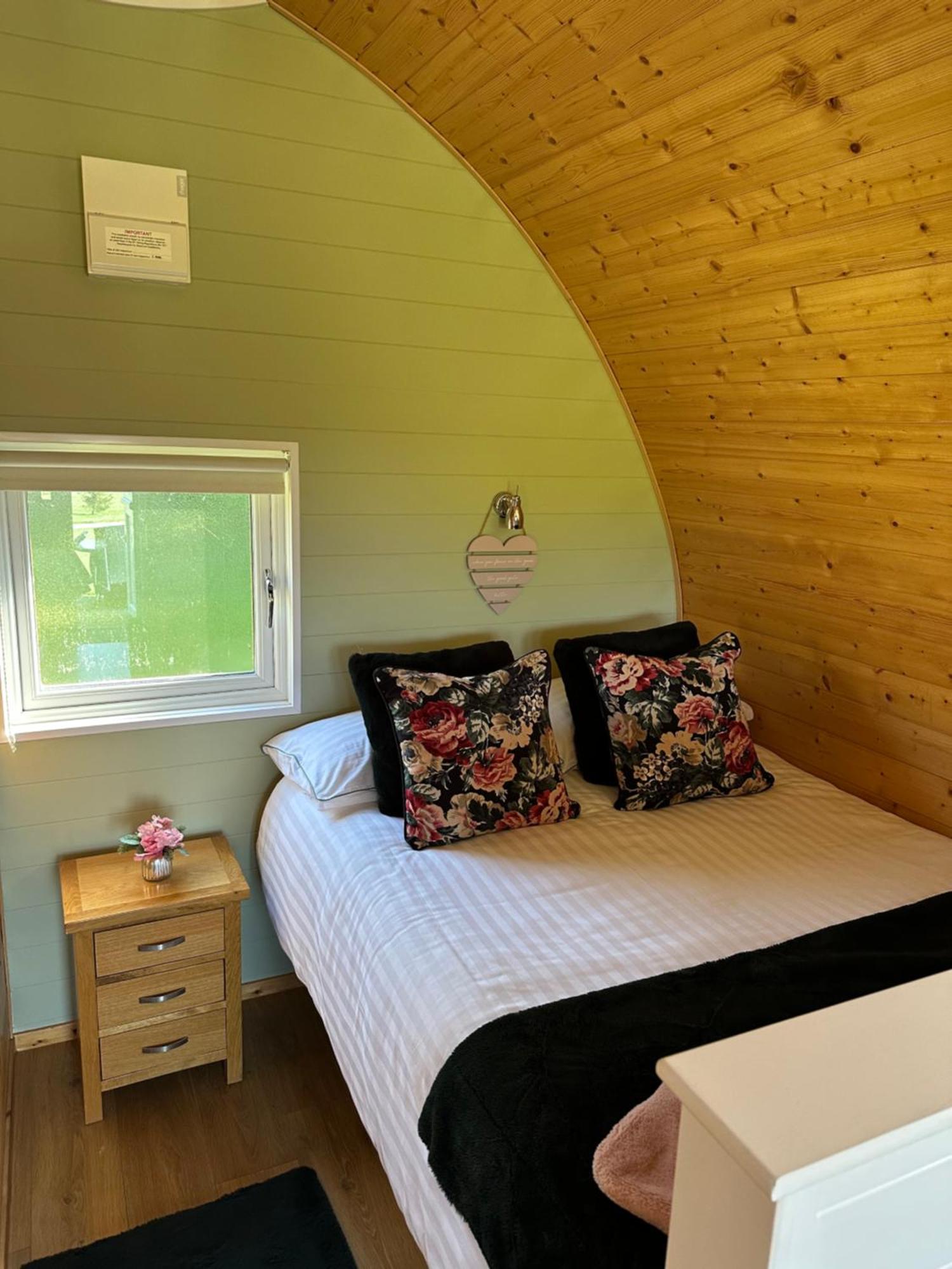Retreat Glamping Pods Campsite